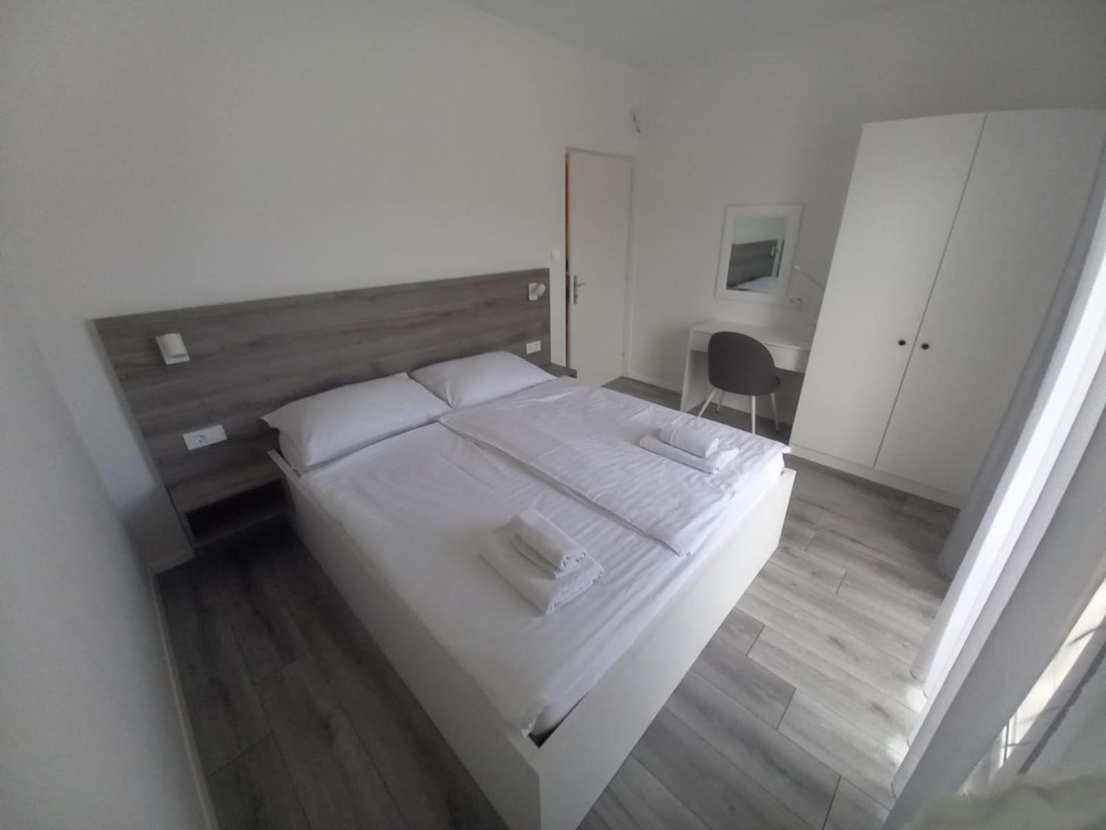 Apartman Stela Apartment Rab Town Exterior photo